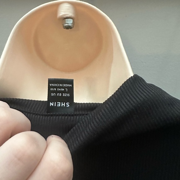 Elegant Black Women's Romper Shein Bell Sleeves Large Plain Casual - Picture 5 of 5